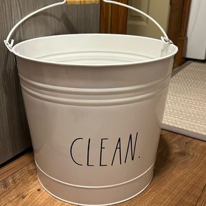 New Rae Dunn Clean Bucket